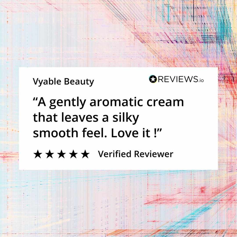  A gently aromatic cream that leaves a silky smooth feel. Love it !