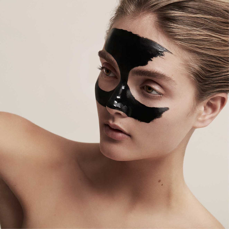 Niacinamide Peel Off Mask on a women